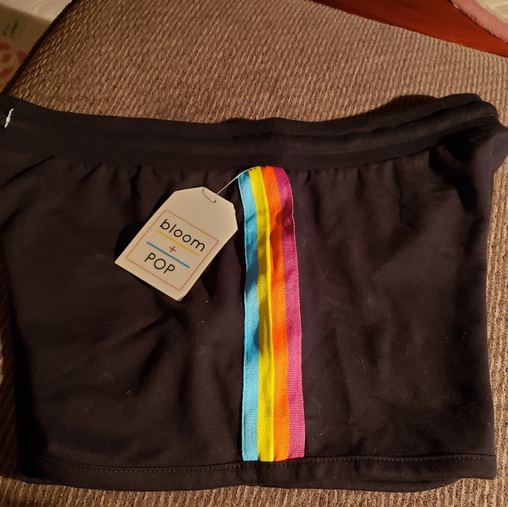 Men's bloom + POP  Black shorts